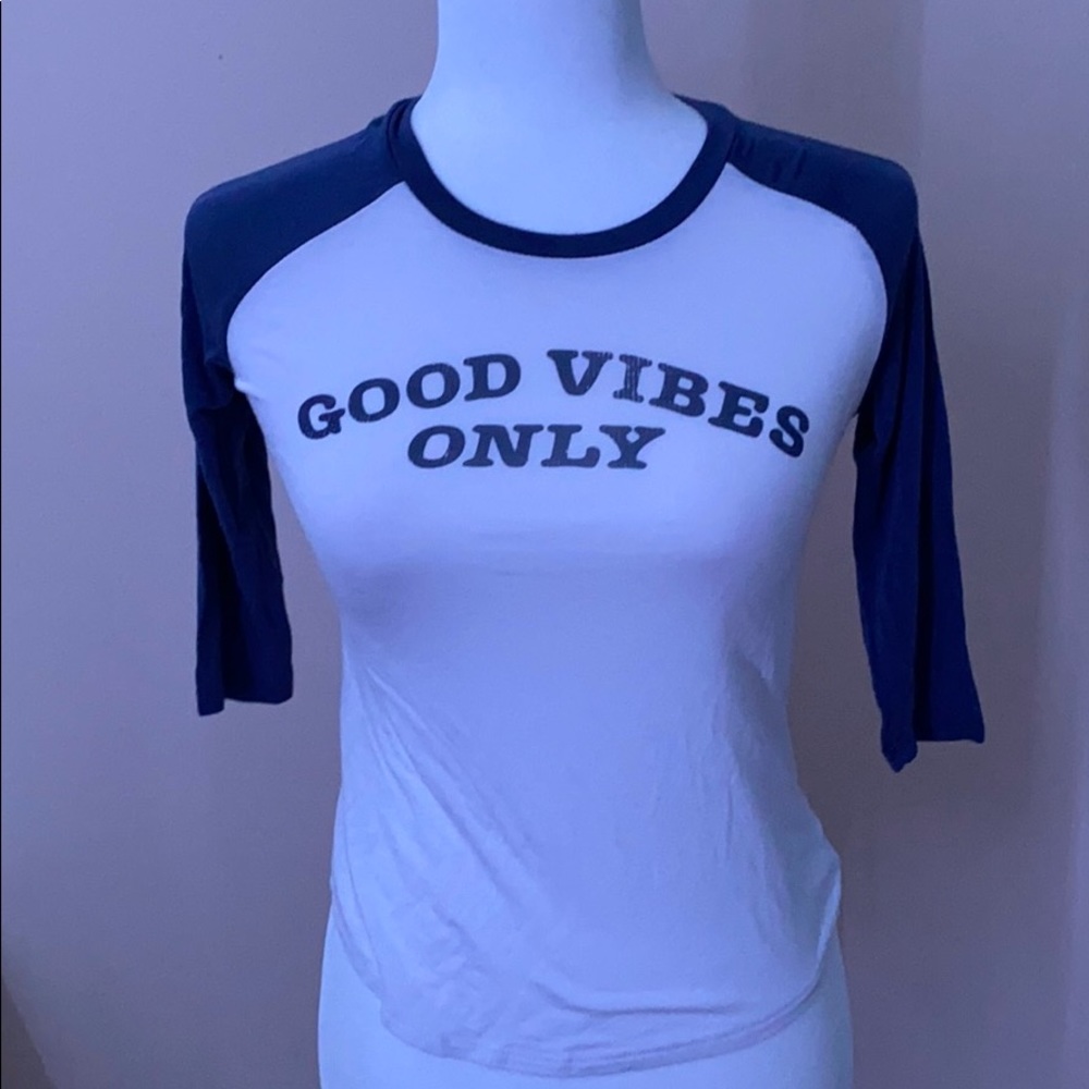 Good Vibes top 🔥🔥
